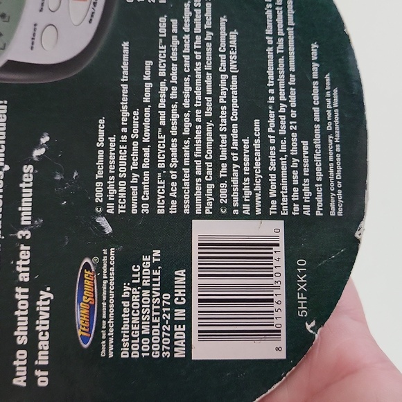 New World Series of Poker Five Card Draw Poker Electronic Handheld Game - Picture 3 of 4